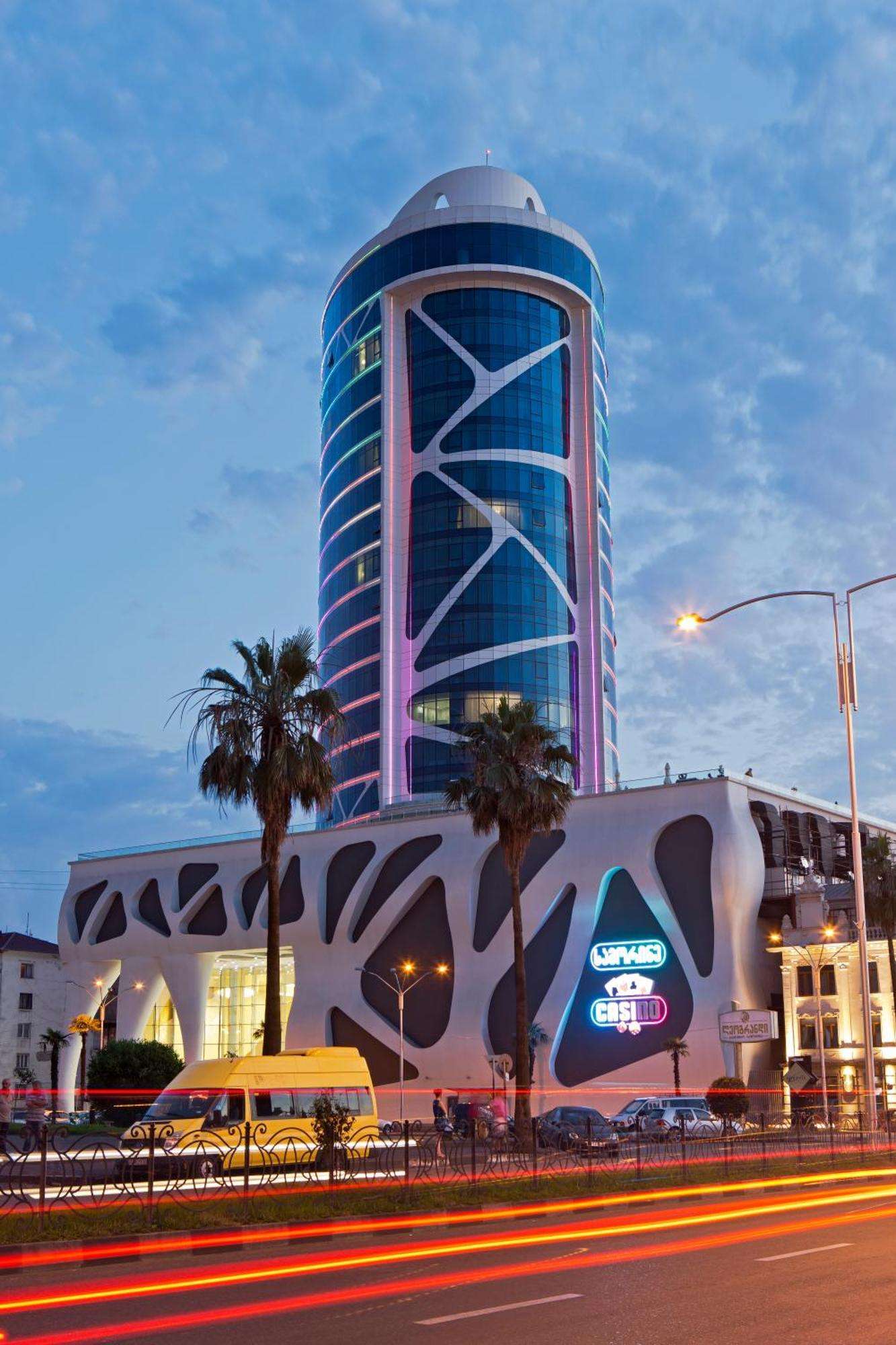 LEOGRAND CASINO
